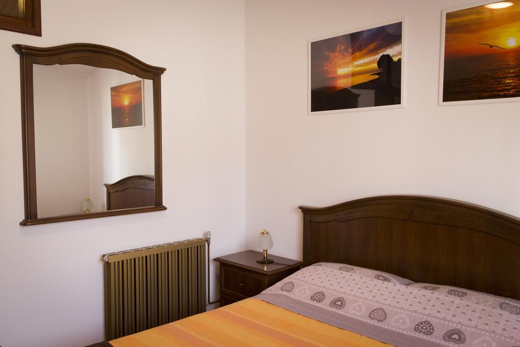 Apartment Sole E Mare Galizana Ngoại thất bức ảnh
